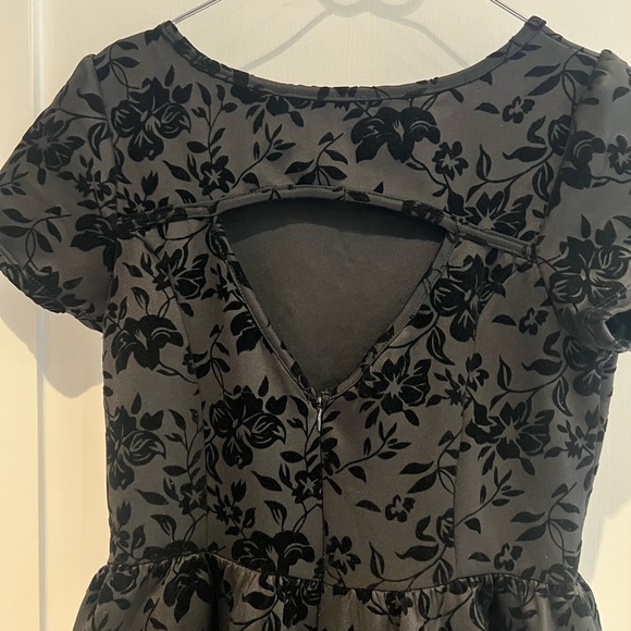 One Heart Clothing Black Dress - Picture 3 of 6